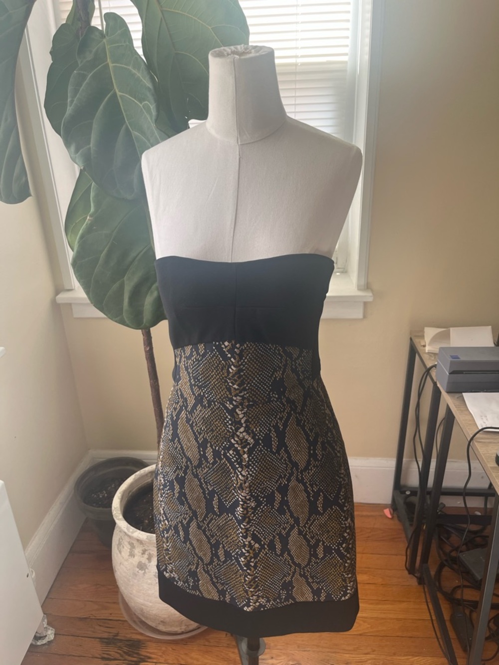 BNWT Diane Von Furstenberg “Garland Two” strapless black snakeskin bodice dress
